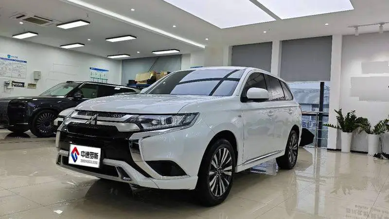 Outlander 2021 Model 2.0L 2WD Changxing Edition 5 Seaters