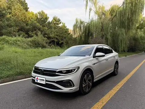 Bora 2024 300TSI DSG Premium Edition