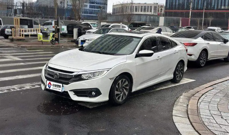 Civic 2019 220TURBO CVT Dynamic Edition National VI