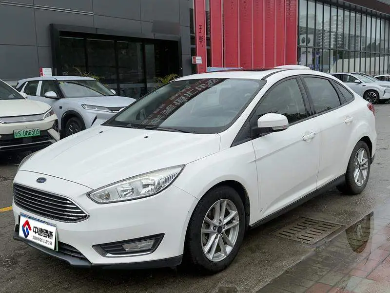 Fox 2015 EcoBoost 125 Sedan Automatic Super Energy Fashion Edition