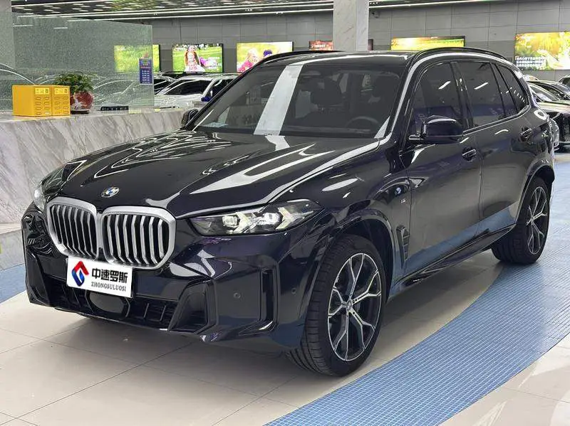 BMW X5 2023 xDrive 30Li Premium M Sport Package