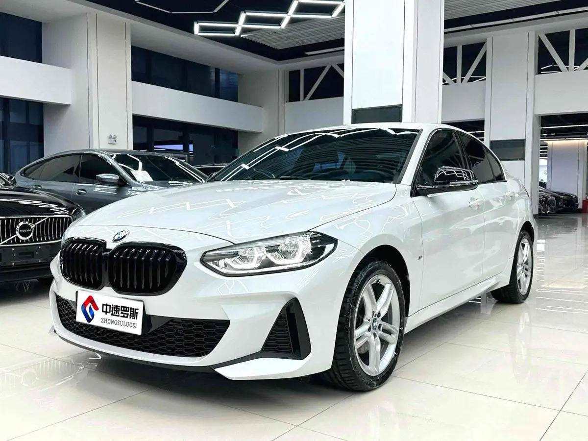 BMW 1 السلسلة 2021 120i M Sport Night Edition