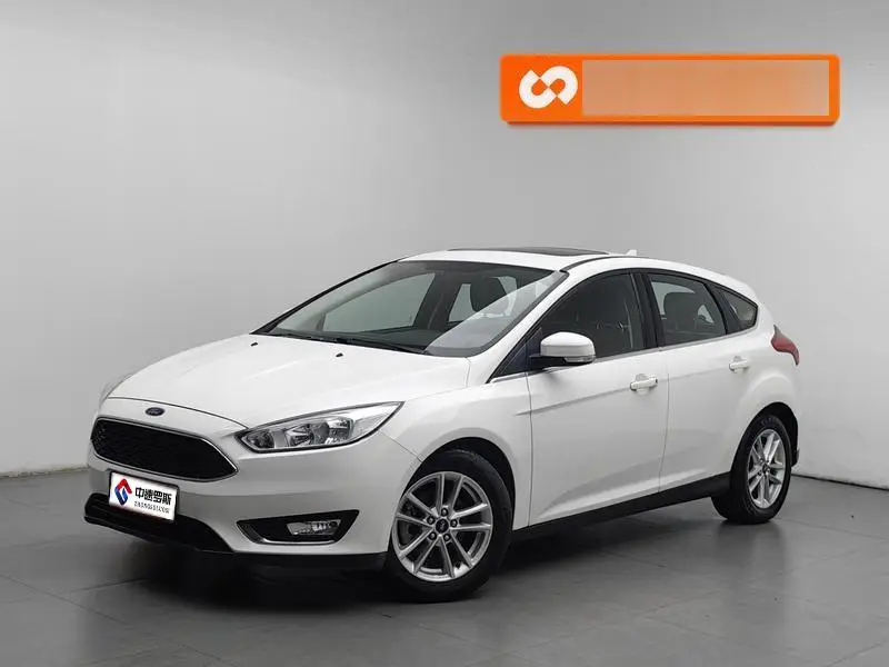Fox 2015 EcoBoost 180 hatchback automatic elite