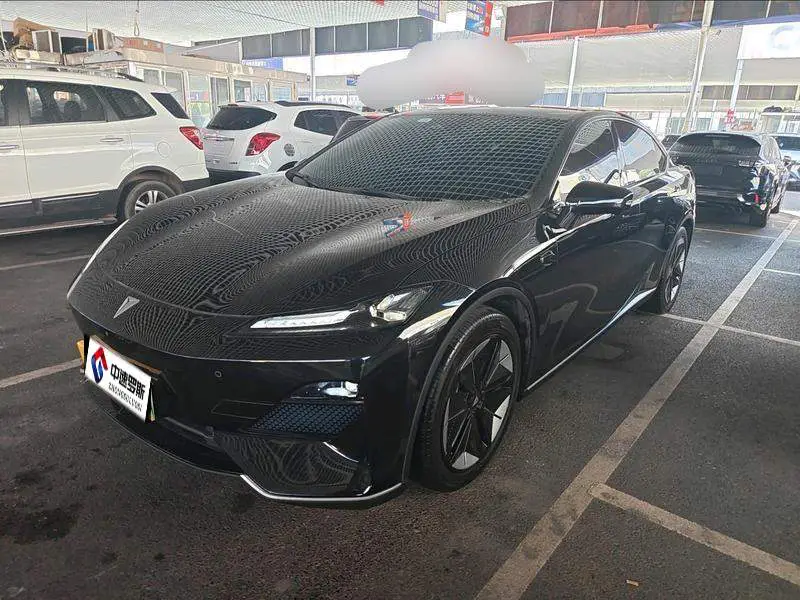 Dark blue SL03 2024 530Plus pure electric version