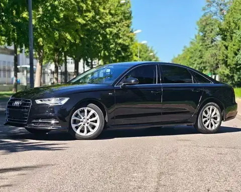 Audi A6L 2018 30th Anniversary Mẫu 35 TFSI Fashion Mẫu