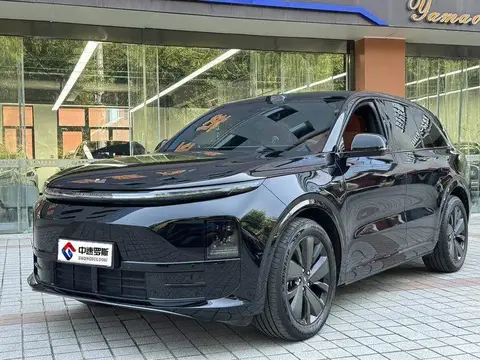 Ideal L6 2025 Pro Intelligent Refresh Edition