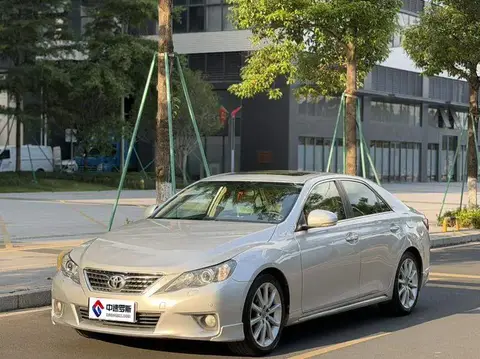 Reiz 2010 2.5V Elite Edition