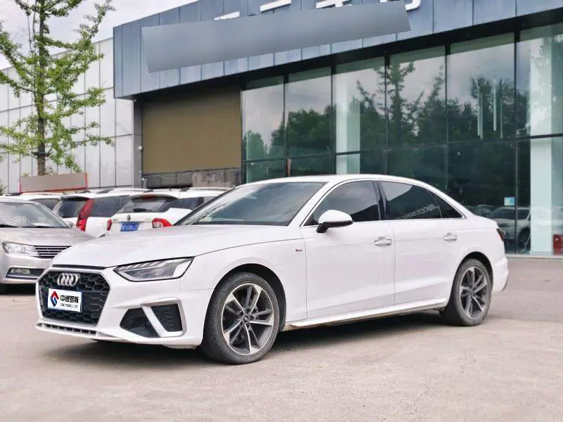 Audi A4L 2024 40 TFSI Stylish and Dynamic