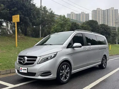 Mercedes-Benz V-Class 2016 V 260 L Premium Extended Edition