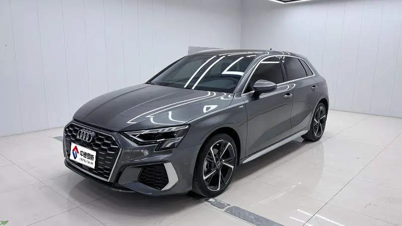 Audi A3 2023 Sportback 35 TFSI facelift: stylish and sporty