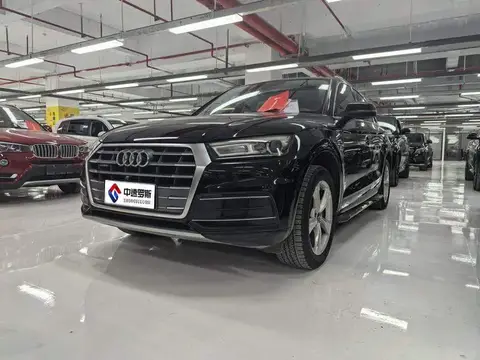 Audi Q5L 2018 40 TFSI Rongxiang Progressive National V
