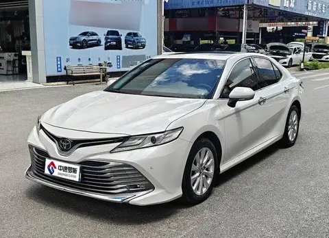 Camry 2019 2.0G Luxury Edition