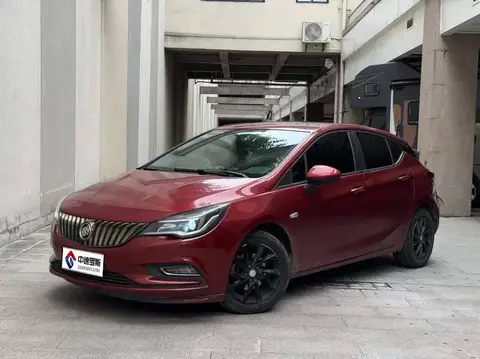 Valeant 2016 Hatchback 15S Automatic Leading الطراز