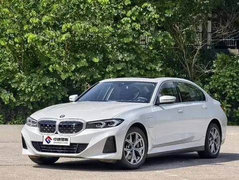 BMW i3 2022 eنظام الدفع 35 L