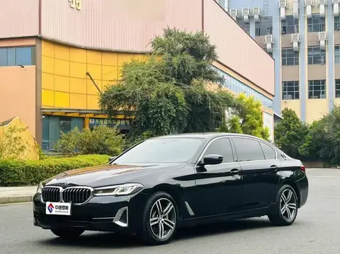 BMW 5 Серия 2023 530Li Leading Luxury Package