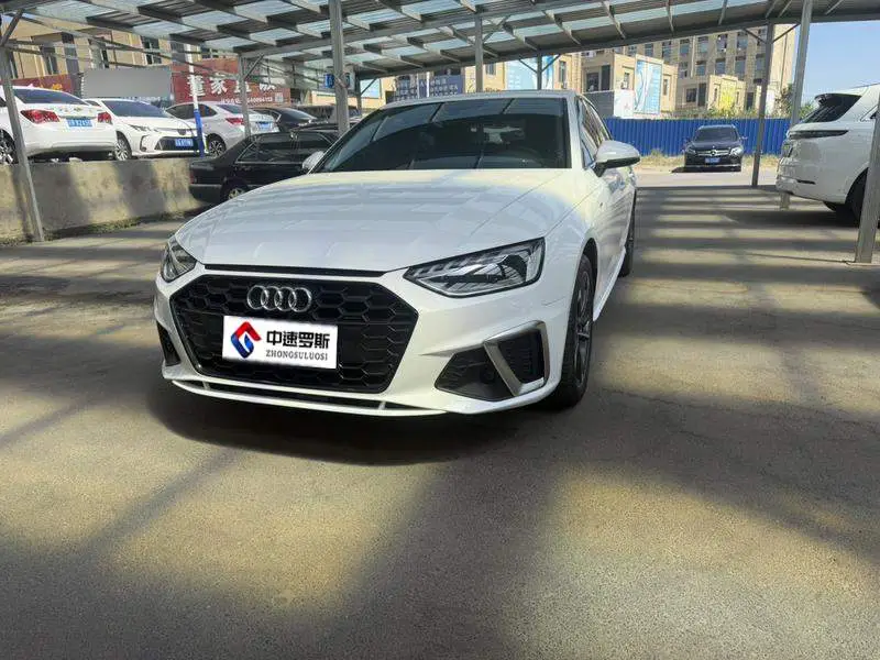 Audi A4L 2022 40 TFSI Stylish and Elegant