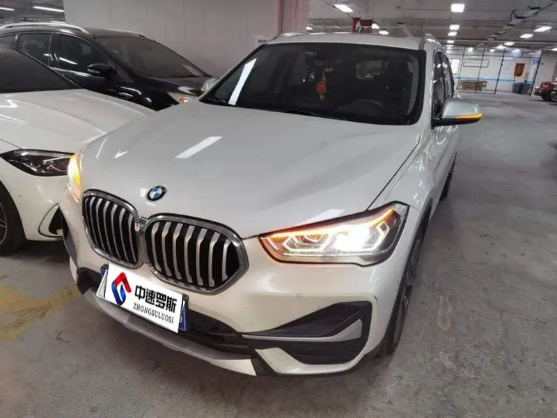 BMW X1 2021 xDrive25Li Premium Edition