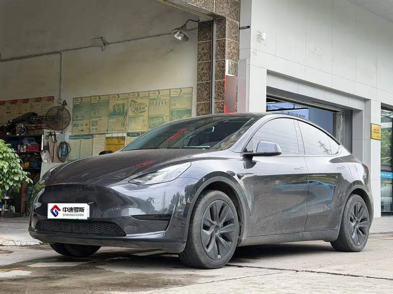 Modèle Y 2024 rear-wheel drive version