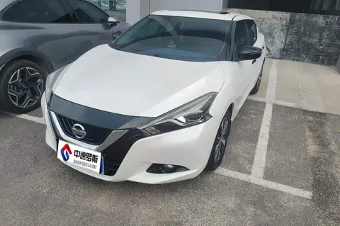 Bluebird 2016 1.6L CVT Smart Edition
