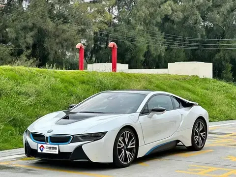 BMW i8 2014 Standard Model