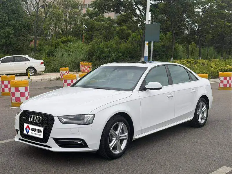 Audi A4L 2015 45 TFSI quattro personalized sports model
