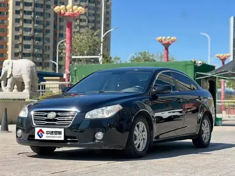 ดีที่สุดune B50 2012 1.6L Automatic Sunroof