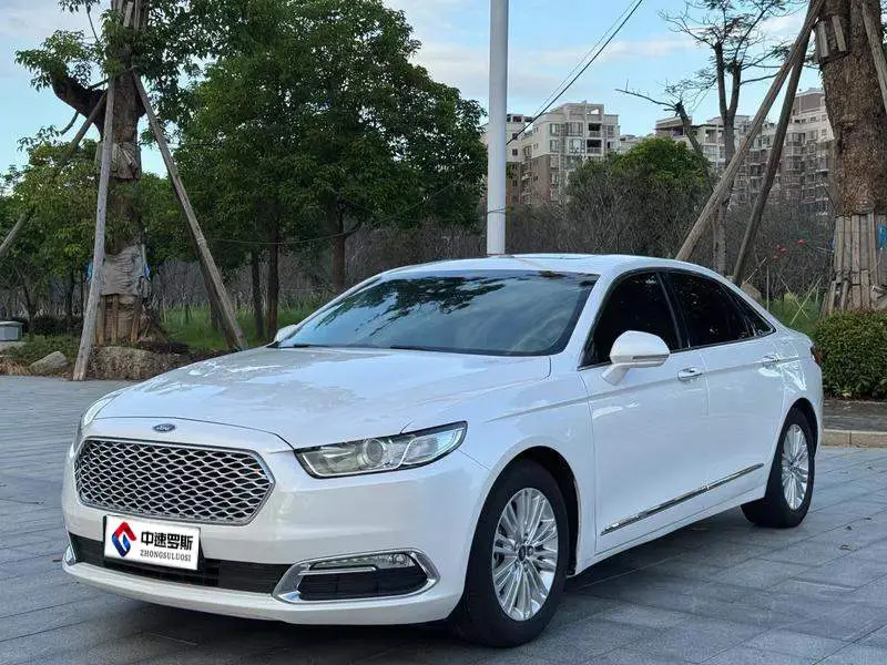 Taurus 2015 EcoBoost 245 Fashion