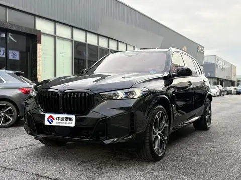 BMW X5 2023 xHệ dẫn động 40Li Premium M Sport Night Edition