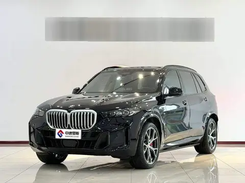 BMW X5 2025 xHệ dẫn động 30Li M Sport Night Package