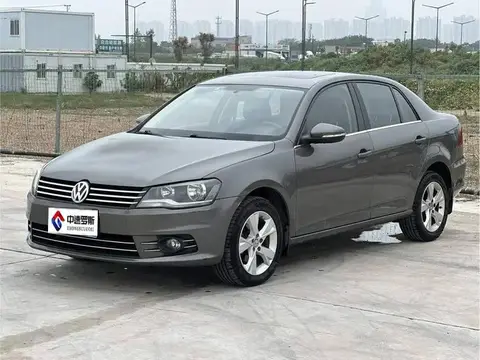 Bora 2014 1.6L Automatic Comfort