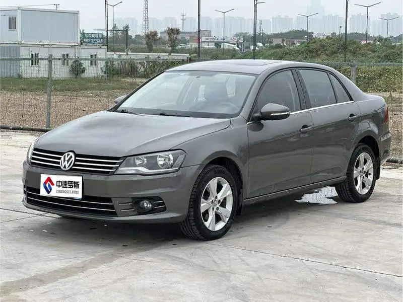 Bora 2014 1.6L Automatic Comfort