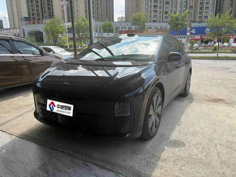 Ideal i6 2025 Standard AWD