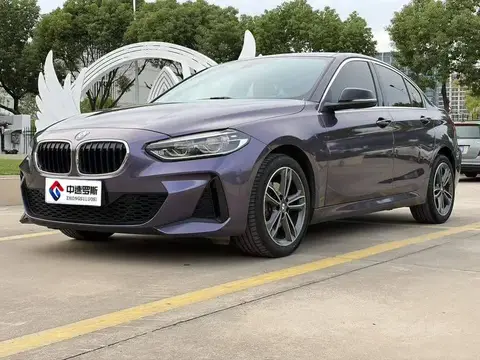 BMW 1 Серия 2021 facelift 120i M sports version