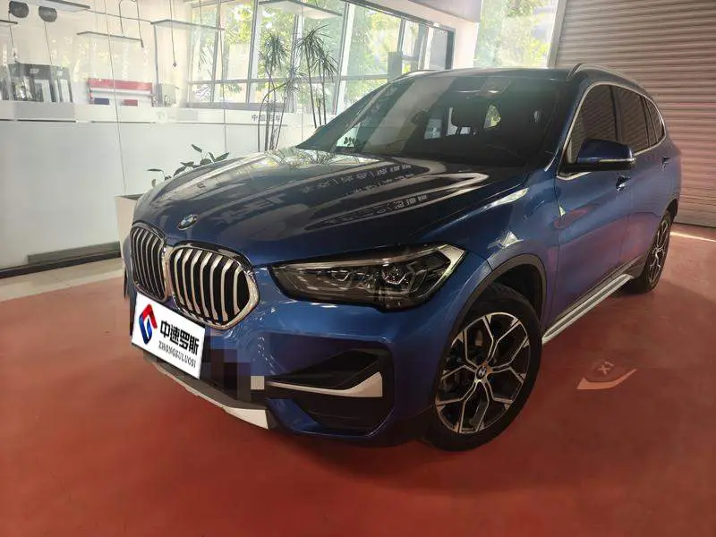 BMW X1 2020 sنظام الدفع20Li Premium Edition