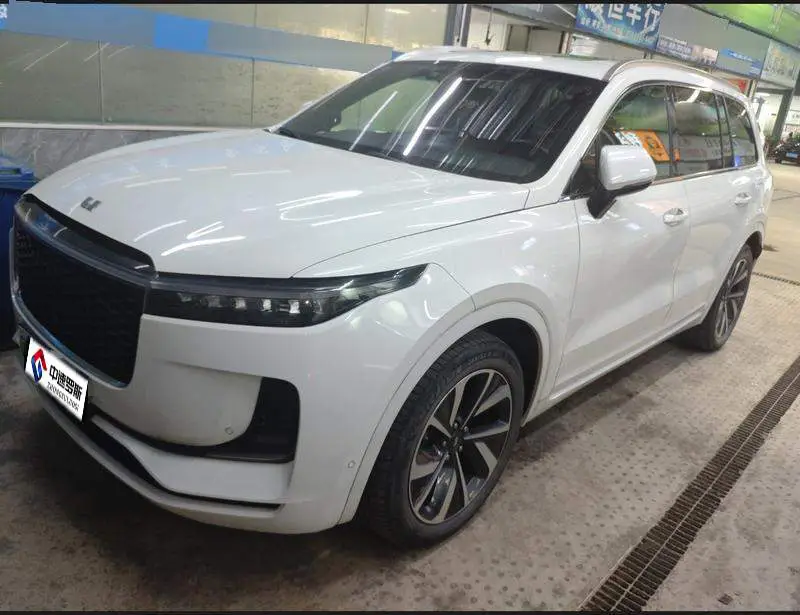 Ideal ONE 2021 Extended Range 6-seater Edition