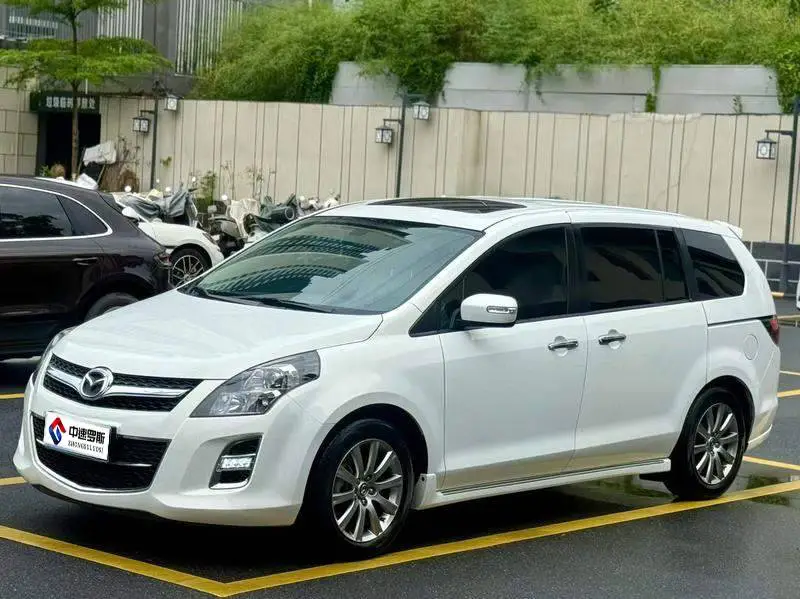 Mazda 8 2015 2.5L Pilot Edition