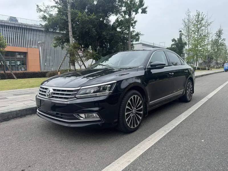 Passat 2016 330TSI DSG Royal Edition