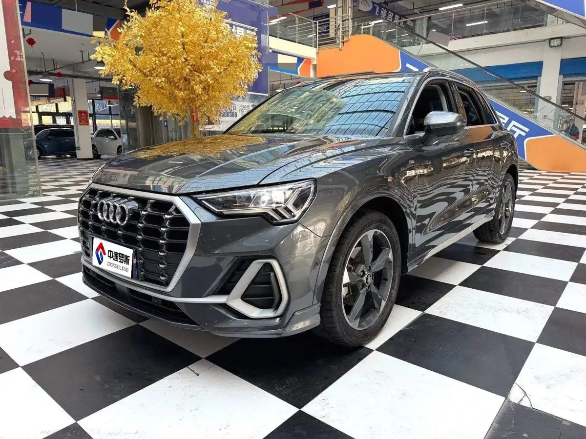 Audi Q3 2022 35 TFSI Stylish and Dynamic