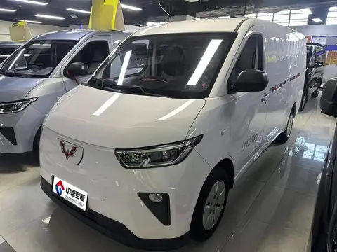 Wuling Yangguang 2025 CATL 310KM Closed-Window Edition