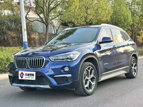 BMW X1 2018 xHệ dẫn động20Li Premium Edition