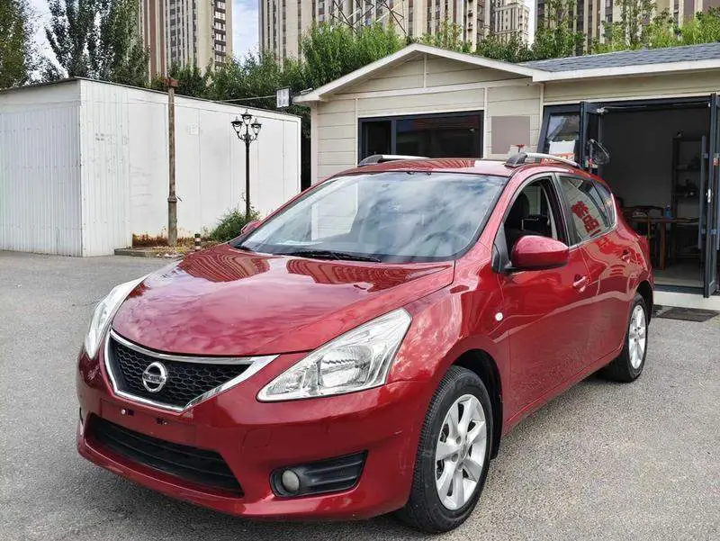 TIIDA 2011 1.6L CVT Comfort Model