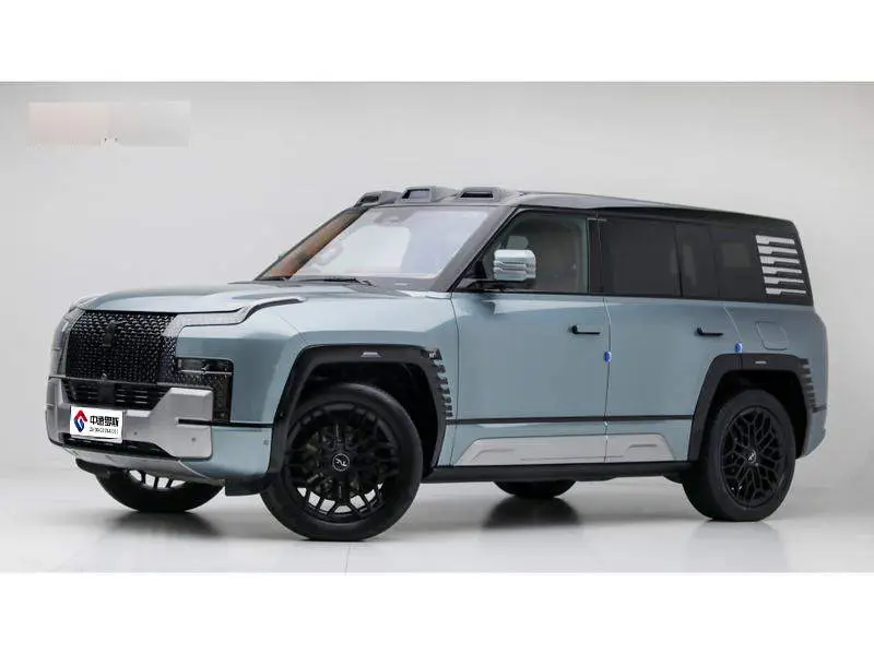 Looking up to U8 2023 Luxury Edition