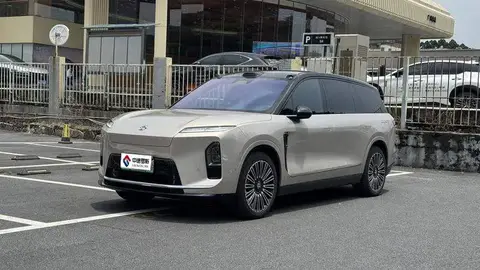 NIO ES8 2026 Six-Seat Executive Luxury Edition
