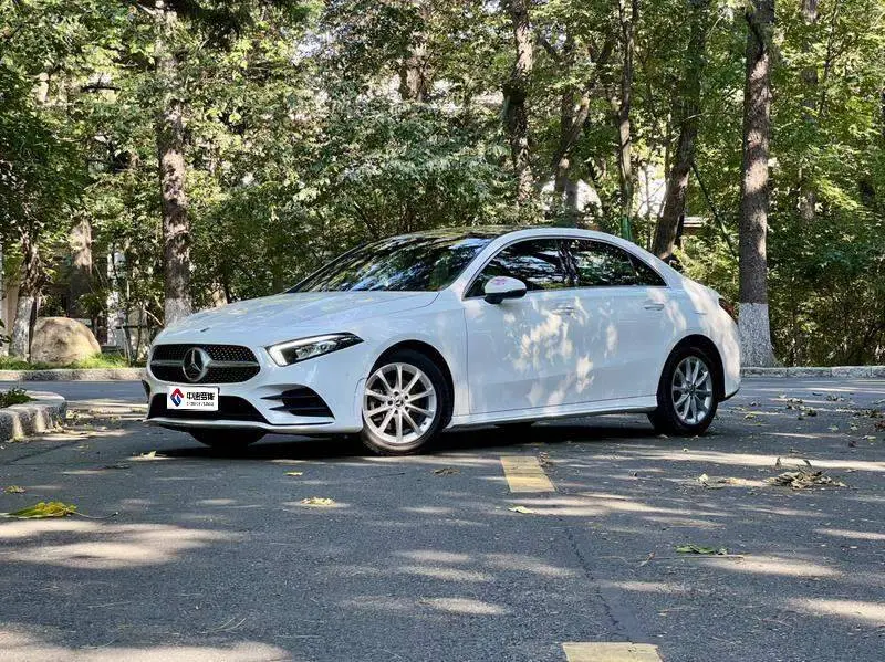 Mercedes-Benz A-Class 2020 A 200 L sports sedan