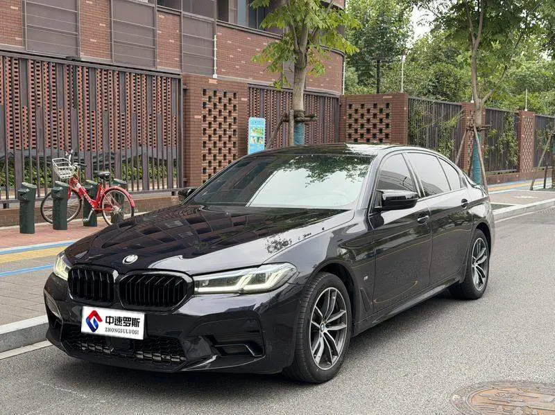 BMW 5 Series 2022 facelift 525Li M Sport Package