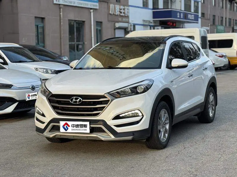 Tucson 2015 1.6T dual-clutch two-wheel drive intelligent model