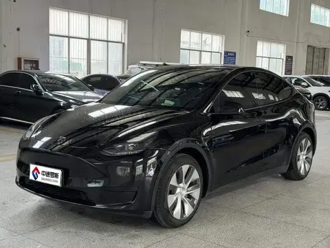 รุ่น Y 2022 rear-wheel drive version
