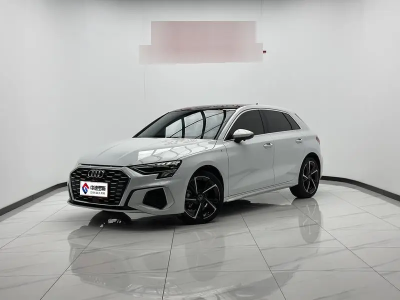 Audi A3 2023 Sportback 35 TFSI facelift: stylish and sporty