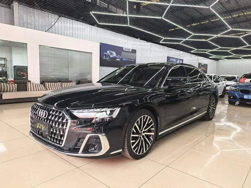 Audi A8 2025 A8L 55 TFSI quattro flagship model
