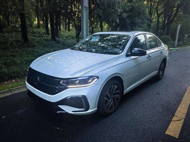 Lavida 2024 300TSI DSG Starry Sky Leading Edition